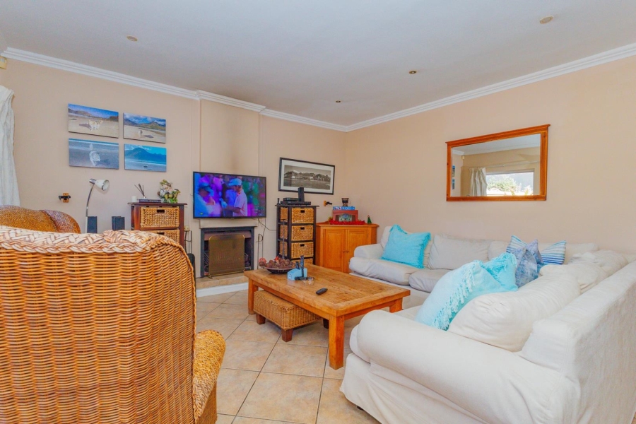 To Let 3 Bedroom Property for Rent in Northshore Western Cape